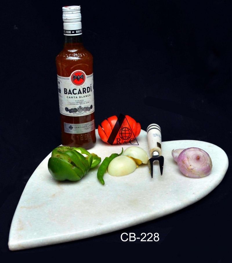 CHOPPING BOARD